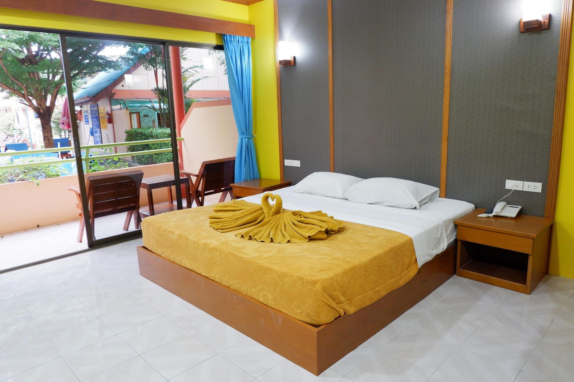 Karon Village Hotel Buitenkant foto